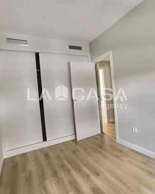 Piso en alquiler en Colores - Entreparques en Sevilla