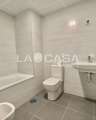 Piso en alquiler en Colores - Entreparques en Sevilla