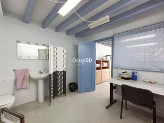 Local comercial en venta en Instituts - Universitat en Lleida