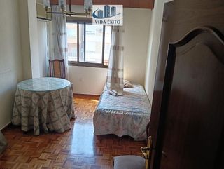 Piso en alquiler en Peñamefecit - Avda Barcelona en Jaén