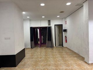 Local comercial en alquiler en Requena