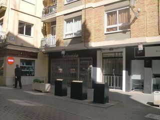 Local comercial en alquiler en Requena