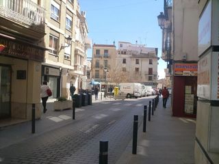 Local comercial en alquiler en Requena