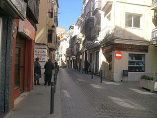 Local comercial en alquiler en Requena