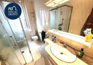 Piso en alquiler en San Pedro de Deusto-La Ribera en Bilbao