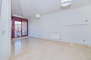 Piso en alquiler en Avda. Federico Garcia Lorca - Nueva Estación Autobuses en Granada