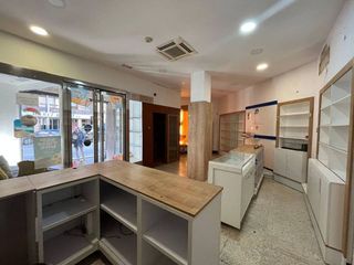 Local comercial en alquiler en Eixample Nord – La Devesa en Girona