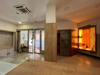 Local comercial en alquiler en Eixample Nord – La Devesa en Girona