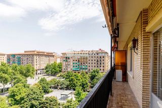 Piso en venta en Universidad San Francisco en Zaragoza