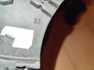 Botines polipiel rojos y negros