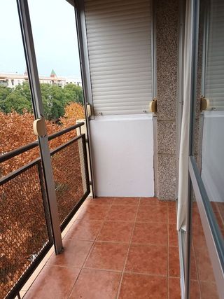 Piso en alquiler en Colores - Entreparques en Sevilla