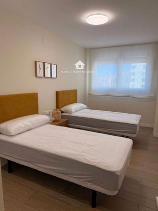 Piso en alquiler en Benalúa en Alicante