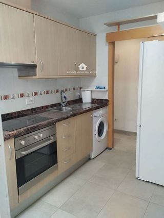 Piso en alquiler en Carolinas Bajas en Alicante