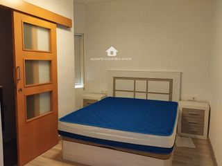 Piso en alquiler en Carolinas Bajas en Alicante