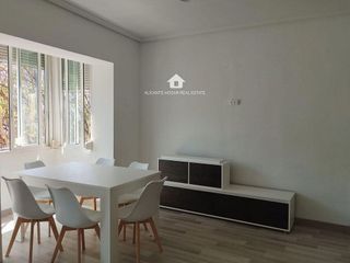 Piso en alquiler en Carolinas Bajas en Alicante