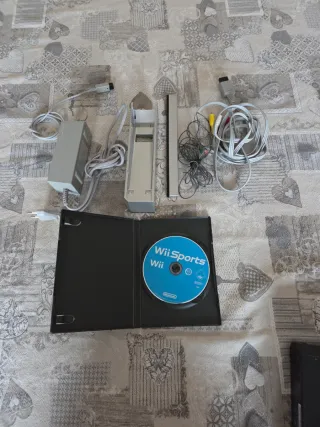 Nintendo Wii Nera + Wii Sports