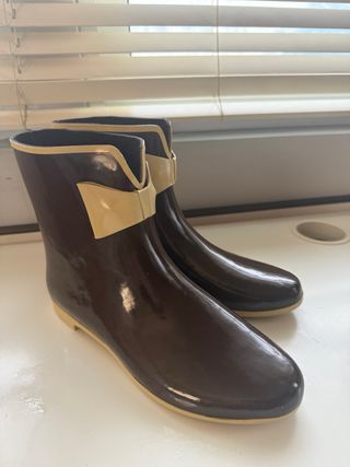 Botines de agua Katiuska marrones