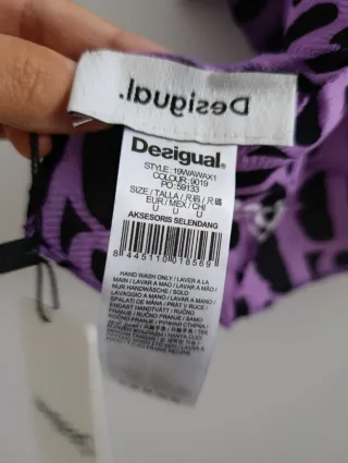 Bufanda foulard Desigual Multicolor.