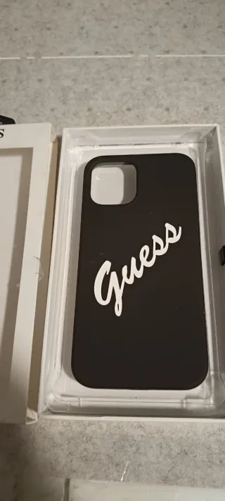Cover Guess iPhone 12 / 12 Pro