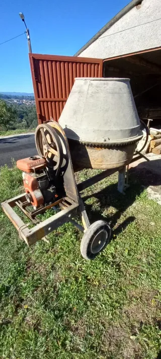 Hormigonera profesional 250L