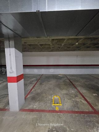 Garaje en alquiler en Pueblo Poniente en Benidorm