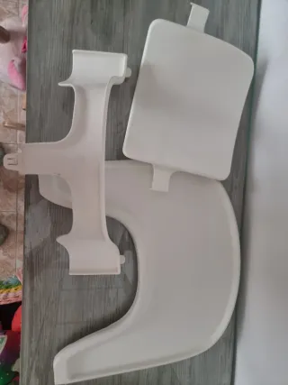 Set Seggiolone Stokke con Vassoio Incluso