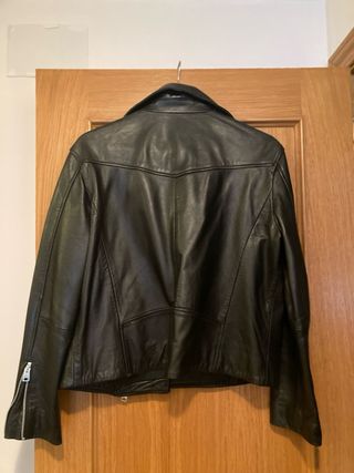 Cazadora Piel Negra Mango Talla Xl tipo biker