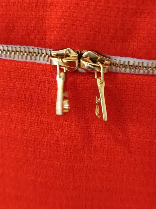 Falda Sandro Roja con cremallera dorada