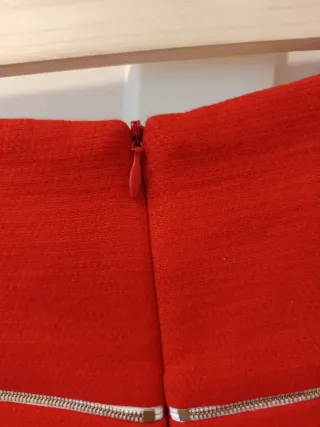 Falda Sandro Roja con cremallera dorada