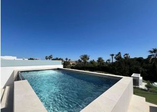 Casa adosada en alquiler en Los Naranjos - Las Brisas en Marbella