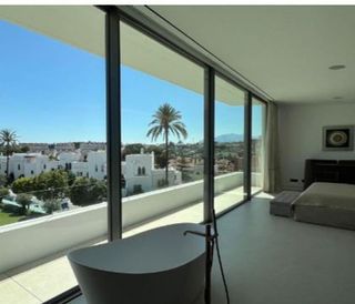 Casa adosada en alquiler en Los Naranjos - Las Brisas en Marbella