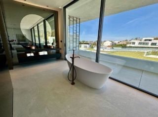 Casa adosada en alquiler en Los Naranjos - Las Brisas en Marbella