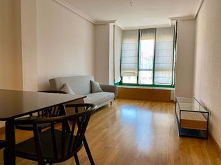 Piso en alquiler en San Juan Bautista en Madrid