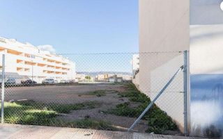 Terreno en venta en Roquetas Centro en Roquetas de Mar