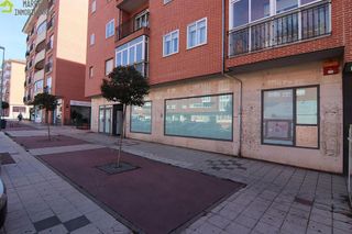 Local comercial en alquiler en Universidad en Ávila