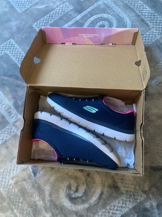 Zapatillas Skechers azul y Rosa