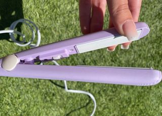 Plancha de pelo de viaje morada