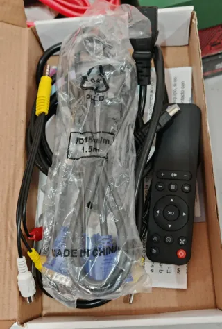 Proyector Yaber 6500 Lúmenes