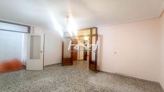 Piso en venta en El Castell en Burjassot