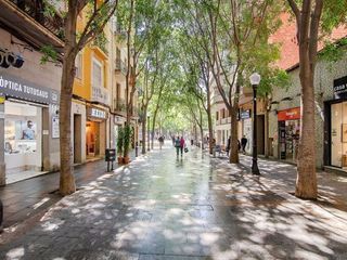 Piso en alquiler en El Camp de l'Arpa del Clot en Barcelona