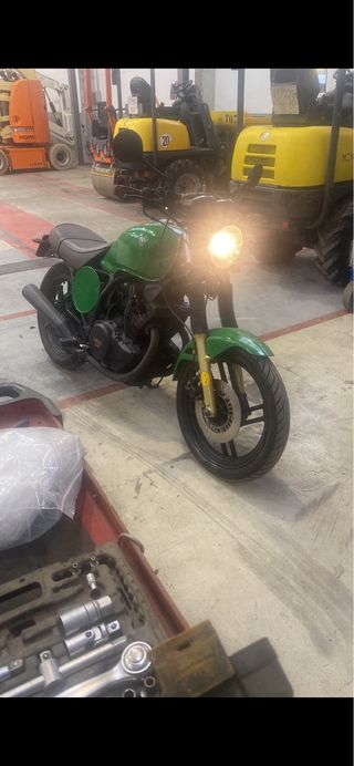 Yamaha XS400