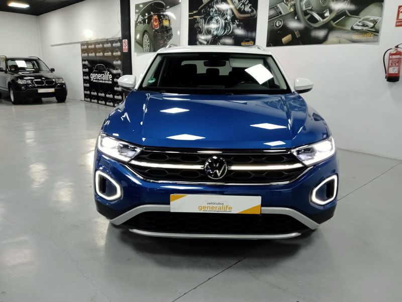 Volkswagen T-Roc 2022, foto 2