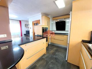 Casa pareada en venta en La Encarnación en Ávila