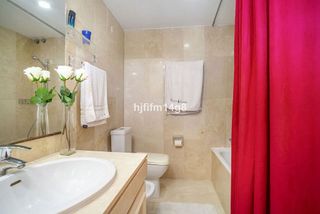 Casa adosada en venta en Los Naranjos - Las Brisas en Marbella