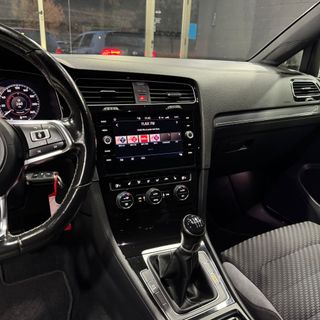 Volkswagen Golf 7.5 R-LINE