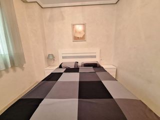 Piso en alquiler en Centro en Torrevieja