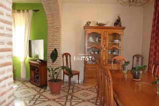 Chalet en venta en Valdepeñas