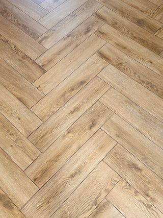 Tarima espiga Alsafloor 60m2