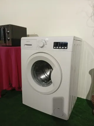 Lavadora Udachi 7Kg A++ 1000RPM en Perfecto estado