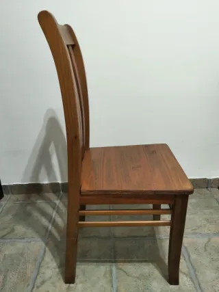 Lote 4 Sillas de Madera